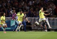 Brasil vence França e garante classificação para semifinal do futebol feminino em Paris