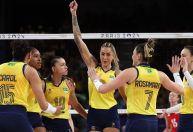 Vôlei feminino: Brasil vence Polônia e encara República Dominicana nas quartas