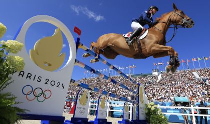 Paris 2024: Federação de hipismo descobre cavalos com língua azulada