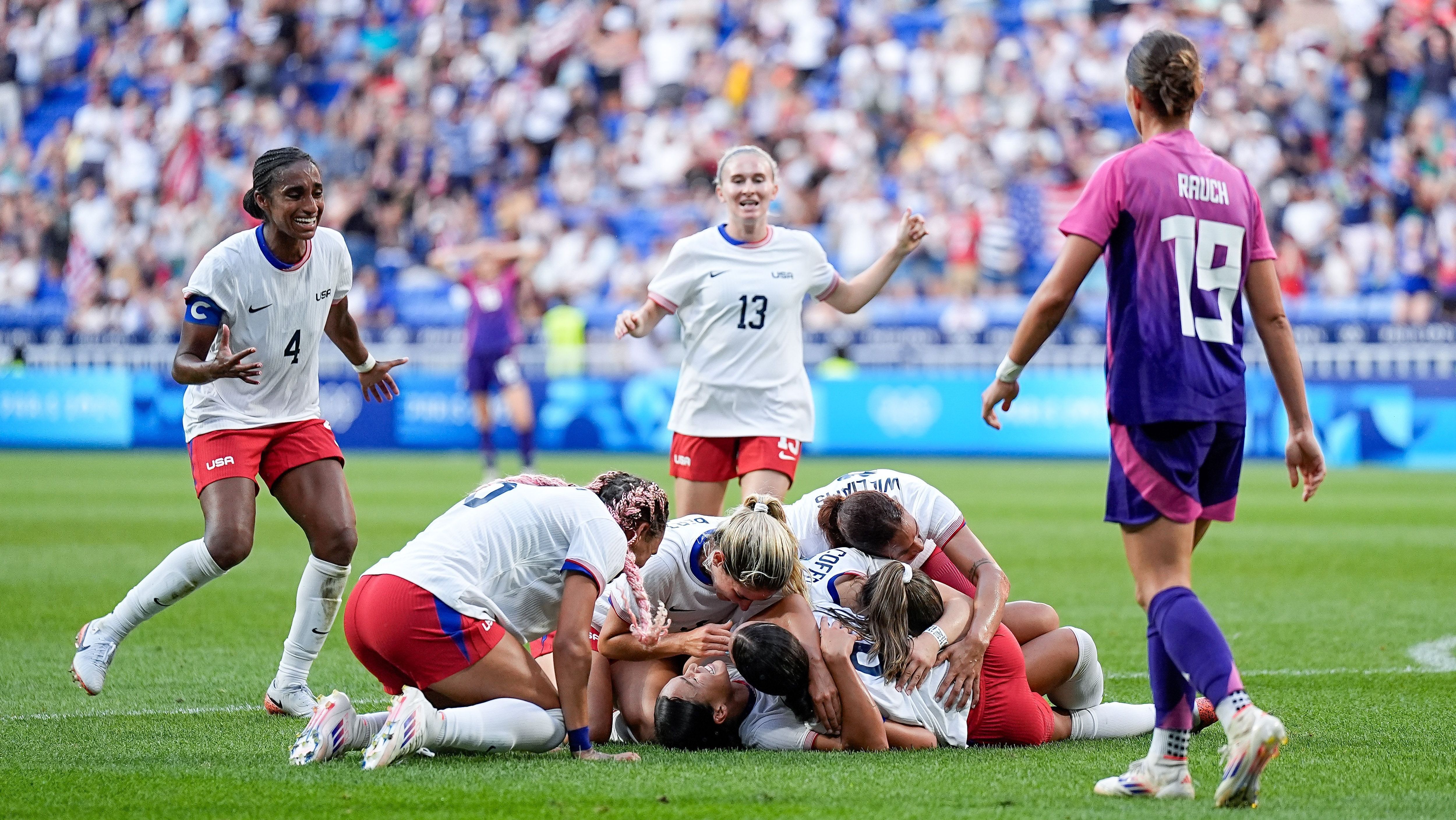 Estados Unidos venceram a Alemanha por 1 a 0 na semifinal do futebol feminino
