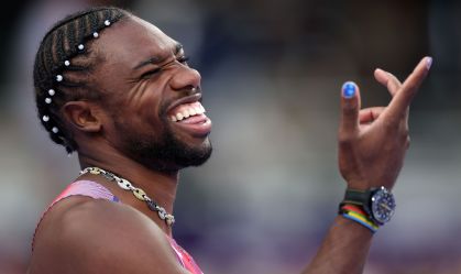 Campeão olímpico que debochou da NBA aceita desafio de estrela da NFL