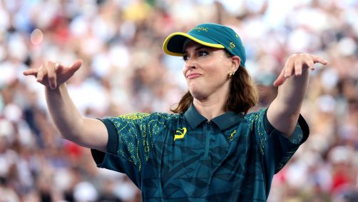 B-Girl Raygun, da Austrália, viralizou após sua performance no breaking em Paris 2024