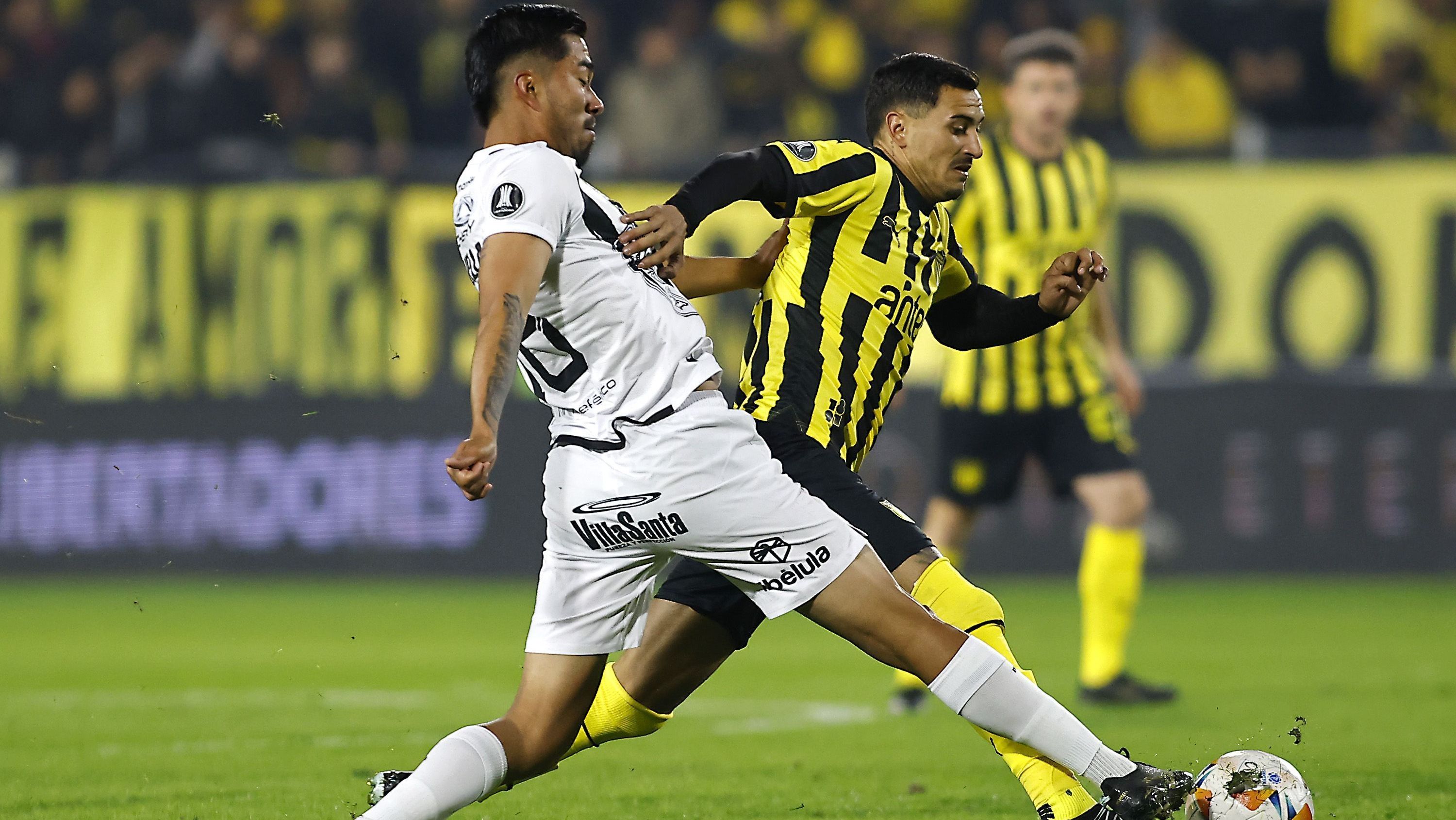 Peñarol venceu o jogo de ida por 4 a 0