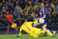 Cavani decide, Cruzeiro perde para Boca Juniors, mas segue vivo na Sul-Americana