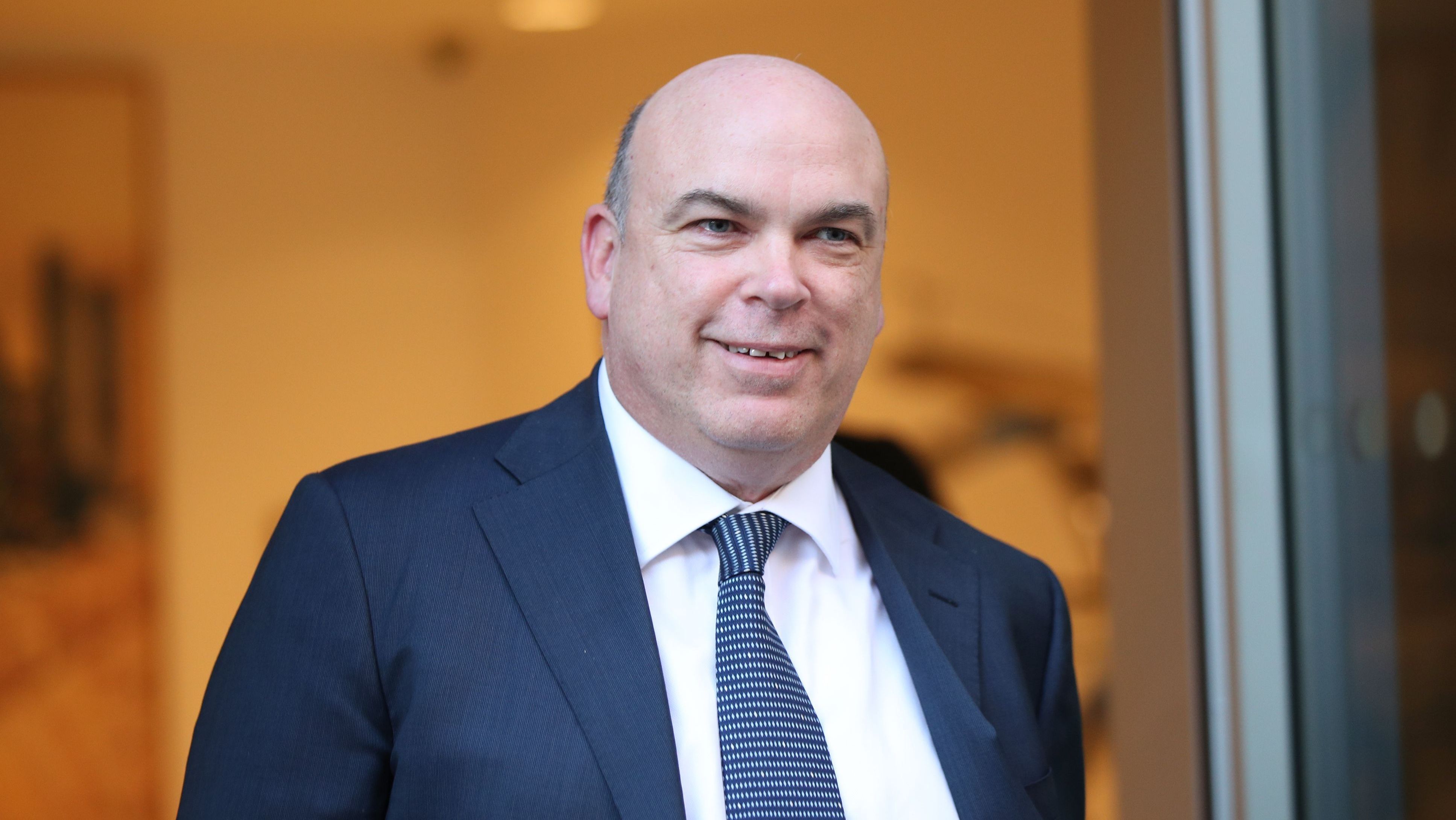 Mike Lynch, ex-CEO da Autonomy Corp, deixa o Rolls Building em 27 de junho de 2019 em Londres, Inglaterra.