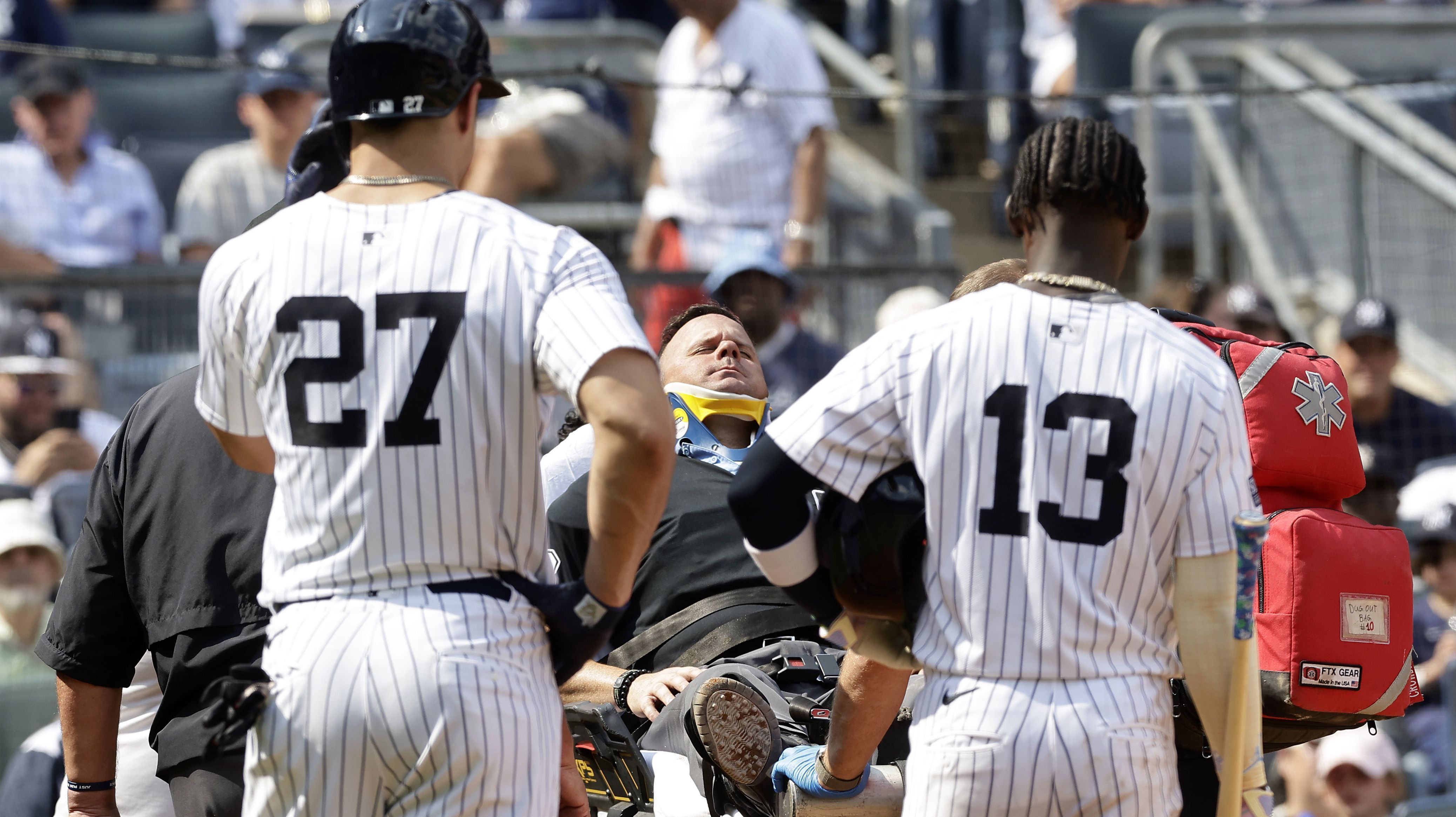Árbitro foi atingido por taco quebrado em jogo da MLB