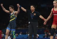 Giullia Penalber coloca Brasil na disputa por medalha no wrestling pela 1ª vez na história