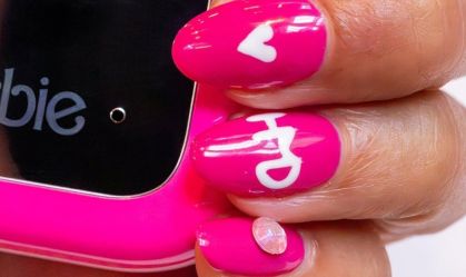 Fabricante da Nokia lança celular da Barbie em parceria com Mattel