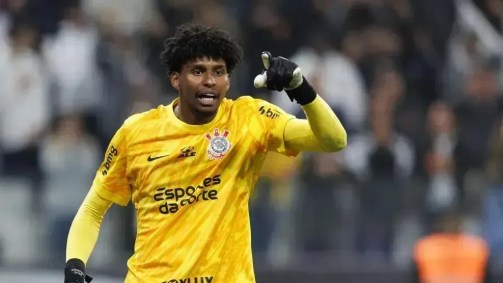 Hugo Souza, goleiro do Corinthians
