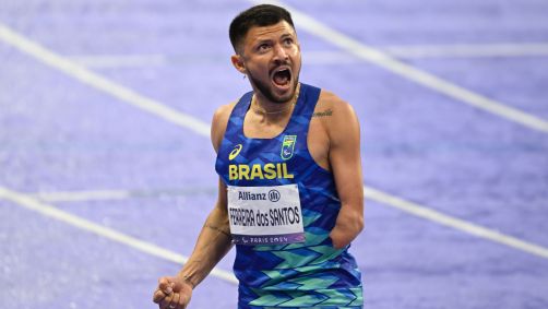 Petrúcio Ferreira é tricampeão paralímpico nos 100m em Paris