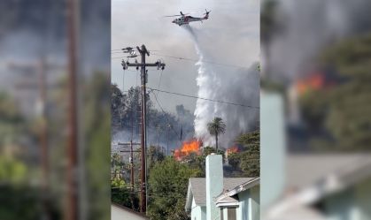 Incêndio florestal atinge casas de luxo em encostas no sul da Califórnia
