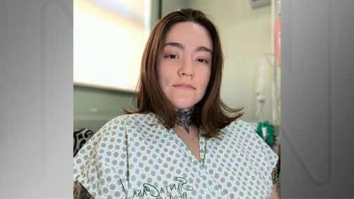 A estudante de medicina veterinária Carolina Arruda, diagnosticada com a "pior dor do mundo"