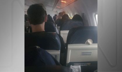 Escritora que viajou na mesma aeronave que caiu em Vinhedo um dia antes fez relato sobre o voo: “As pessoas passaram mal”; veja vídeo