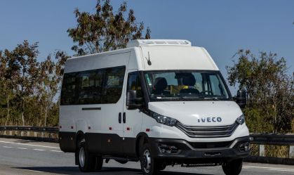 Iveco Daily Minibus 50-180 Hi-Matic Executive: câmbio automático de oito marchas