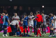 Izquierdo: Campeonato uruguaio adia rodada por causa da internação do jogador