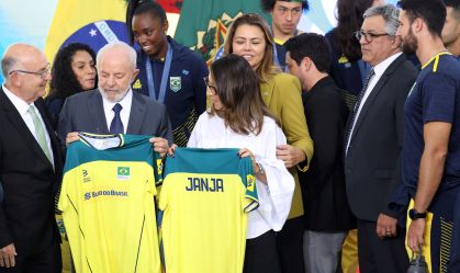 Janja diz que Itaipu deve patrocinar time de canoagem
