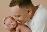 João Gomes afirma que só entendeu o amor depois do nascimento do filho