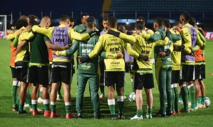 Jogo da Série B tem 48 torcedores e renda inferior a salário mínimo