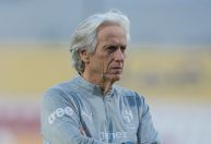 Al-Hilal, de Jorge Jesus, amassa o Gwangju e vai à semifinal da Champions