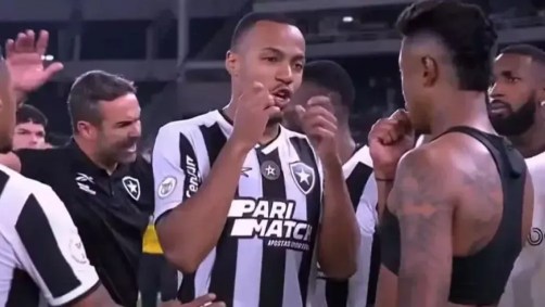 Marlom Freitas e Bruno Henrique após o clássico entre Botafogo e Flamengo