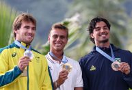 Medina celebra bronze no surfe de Paris 2024: 