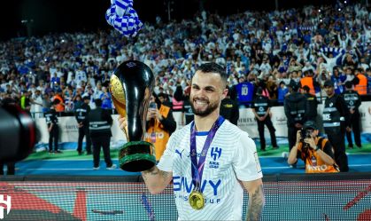 Michael foi campeão pelo Al-Hilal antes de acertar retorno ao Flamengo