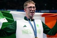 Nadador da Irlanda que participou de Game of Thrones bate recorde em Paris 2024