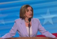 Convenção Democrata: Nancy Pelosi elogia governo Biden e reforça apoio a Kamala