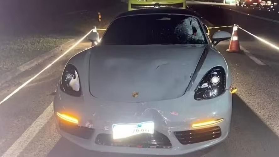 PORSCHE 2