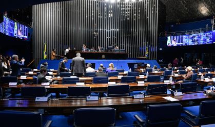 PDT no Senado anuncia que permanece na base do presidente Lula