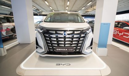 BYD anuncia SUV 4x4 e minivan de luxo para o Brasil em 2025; conheça