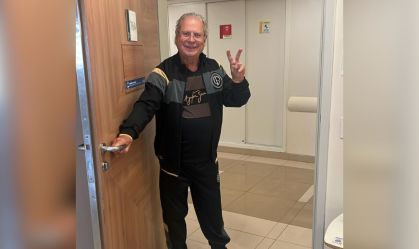Ex-ministro José Dirceu deixa o Hospital Sírio Libanês
