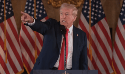 Trump afirma que prefere enfrentar Kamala a Biden na eleição presidencial
