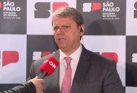 Tarcísio de Freitas à CNN: 48 cidades de SP estão em alerta para queimadas