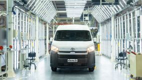 Toyota Hiace: utilitário produzido na Argentina é rival de Ducato e Master