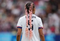 Adversária do Brasil na final do futebol feminino é filha de lenda da NBA