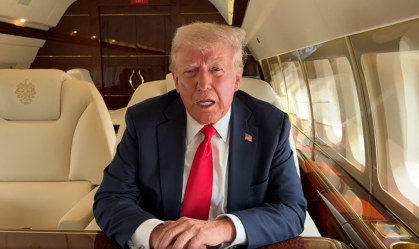Avião de Trump troca rota após problema mecânico, diz fonte