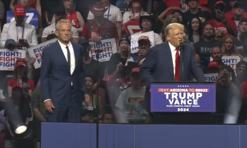 Robert F. Kennedy Jr. aparece em comício de Trump no Arizona • CNN