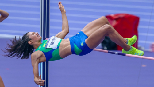 Valdileia Martins está na final do salto em altura