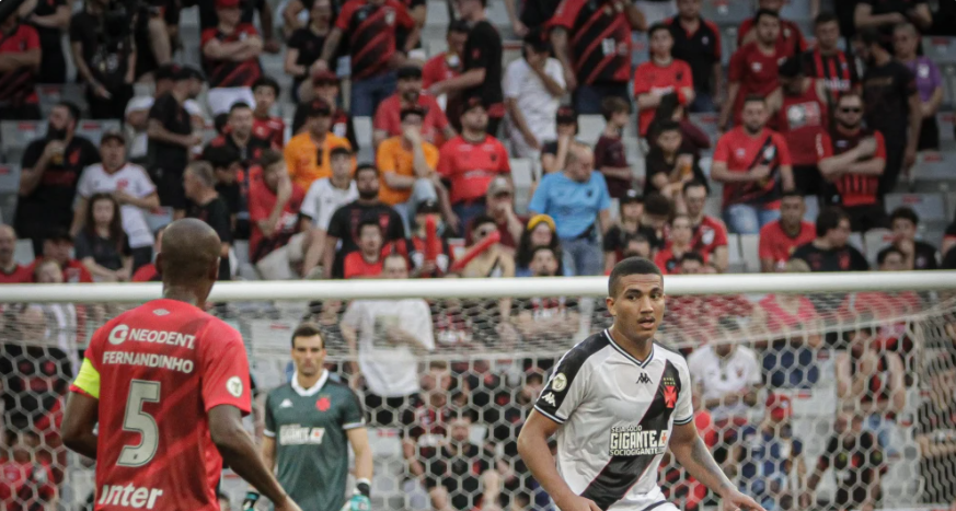 Vasco enfrenta Athletico-PR no Campeonato Brasileiro
