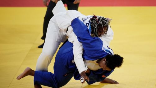 Beatriz Souza venceu a francesa Romane Dick na semifinal