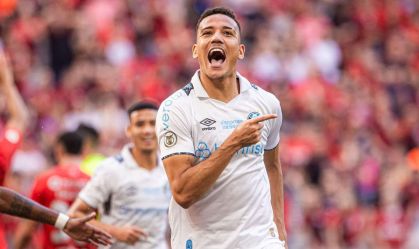 Mesmo com reservas, Grêmio venceu o Athletico-PR no Brasileirão