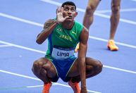 Paris 2024: Matheus Lima se classifica para as semifinais dos 400 metros com barreiras