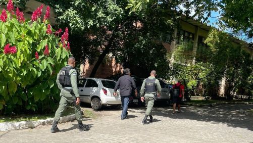 Polícia Militar foi chamada para atender a ocorrência em universidade federal em Recife