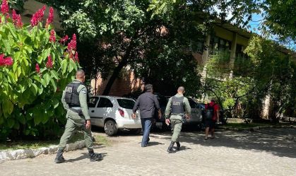 Polícia Militar foi chamada para atender a ocorrência em universidade federal em Recife