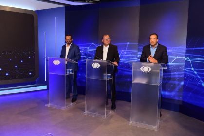 Imagem mostra os três candidatos a prefeito de Salvador: Kleber Rosa, Geraldo Júnior e Bruno Reis