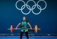 Paris 2024: Amanda Schott fica em oitavo no levantamento de peso