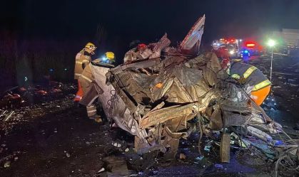 Acidente entre caminhões e carretas deixa 3 mortos em Minas Gerais