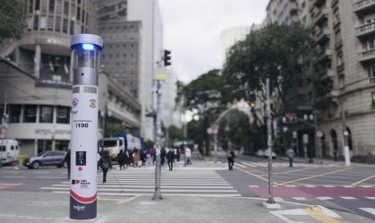 Totem de segurança instalado na região central de São Paulo
