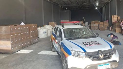 Polícia foi ao local após receber denúncias